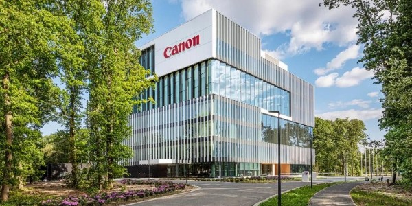 極簡現(xiàn)代 | 多層辦公—— 佳能生產(chǎn)印刷總部