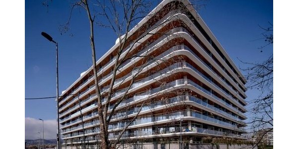 極簡(jiǎn)現(xiàn)代：公寓大廈